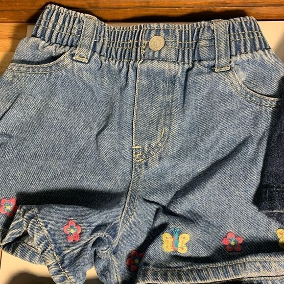 Set of 4 2T denim shorts different brands - Picture 3 of 11